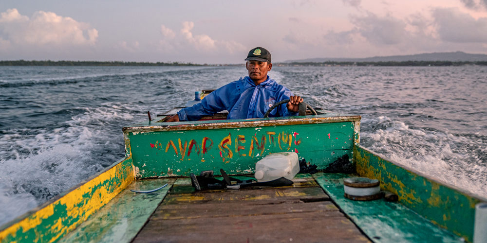 Hartono in boat