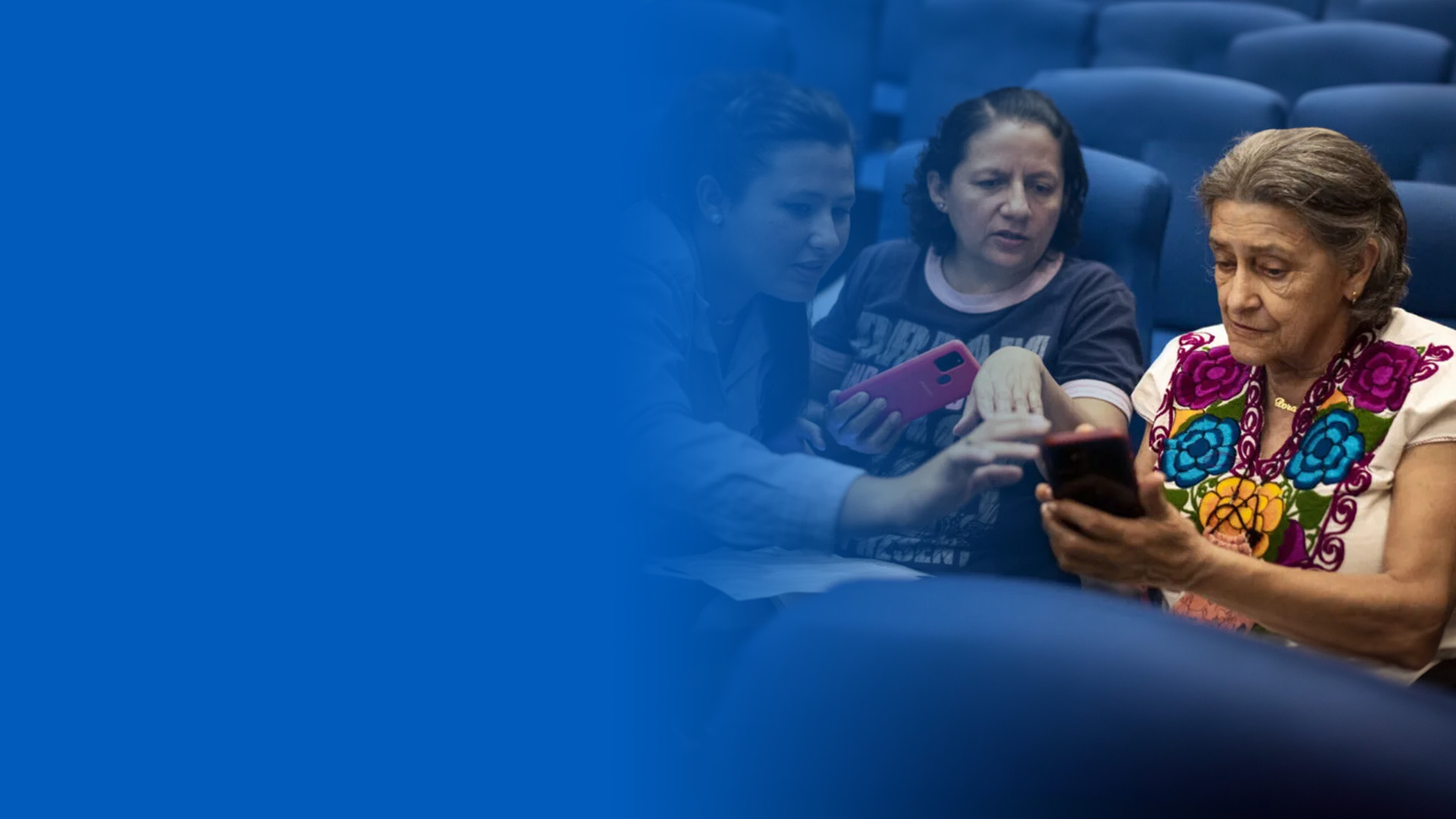 Photo of three Colombian women at a Rare Storytelling workshop.