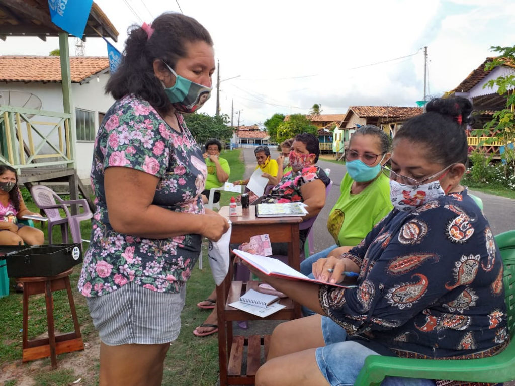 Savings Clubs on the Amazon Coast.