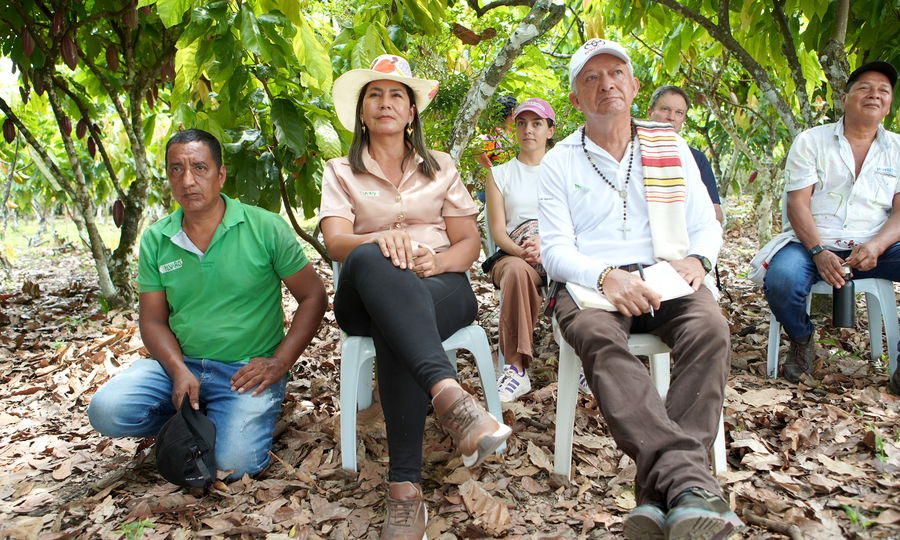 Farmers learning about regenerative agriculture in Colombia.