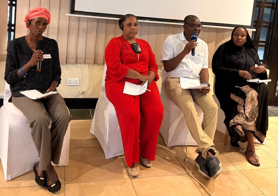 Panel discussion, featuring Ms. Jubeta Mamudo Namaneque, Ms. Sofia Abdulremane Gulamo Daudo, and Valerie Kasaiyian, Legal Counsel – Indigenous Information Network and International Indigenous Biodiversity Forum (IIFB). 